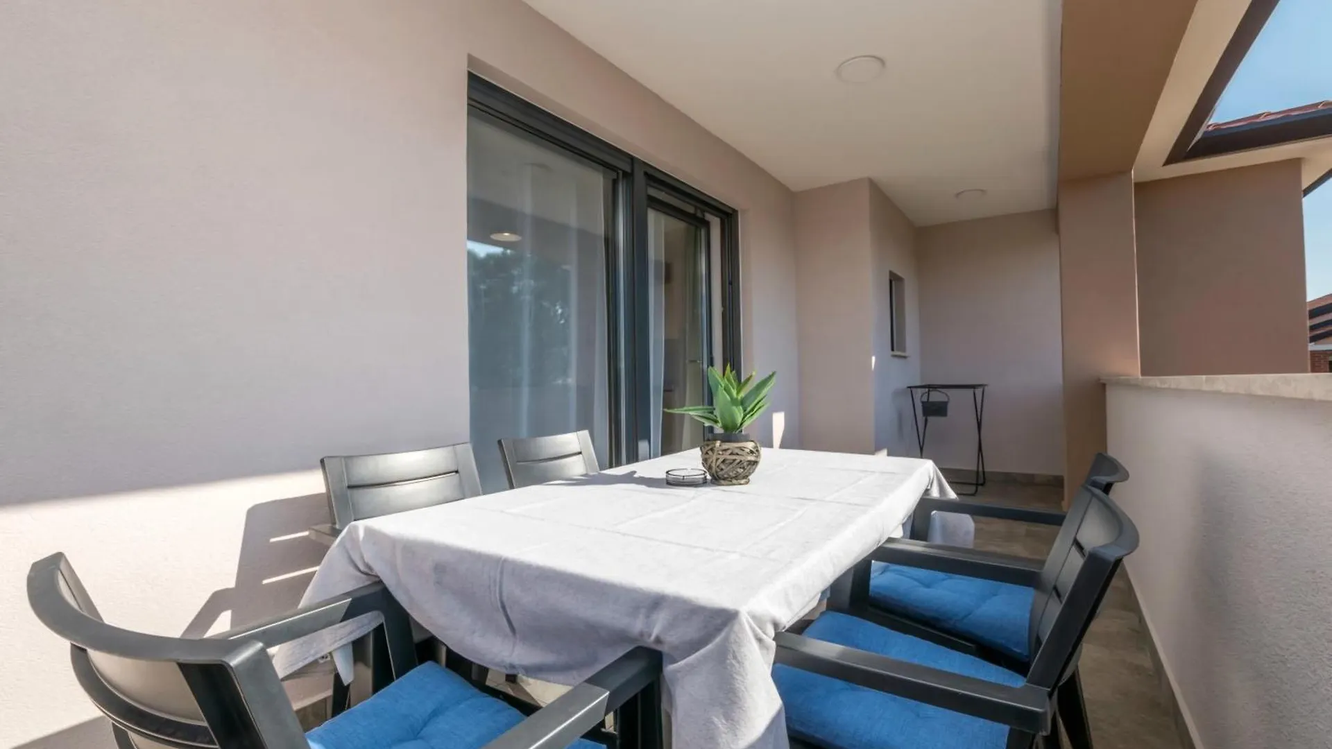Apartments Karin Murine Croatia